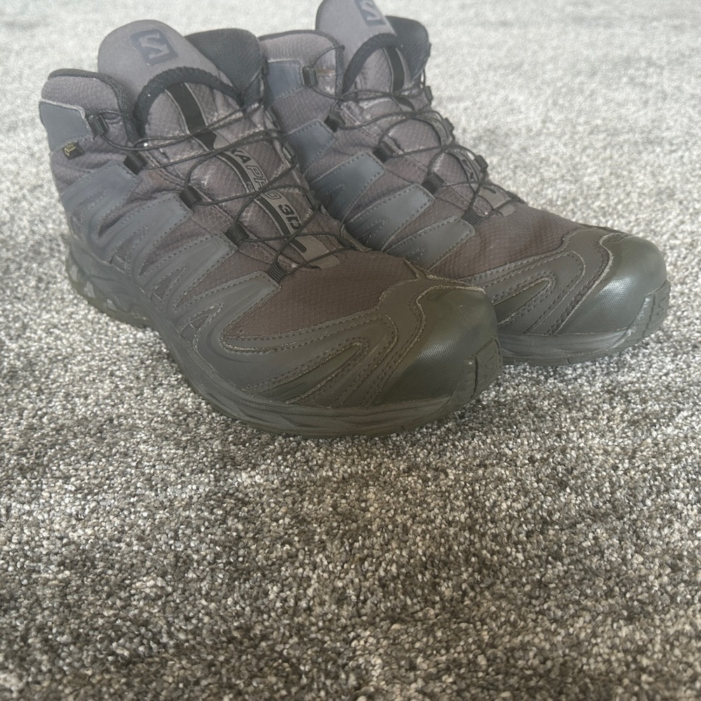 Solomon forces 3d pro mid Men's Black Hiking Shoes 11.5